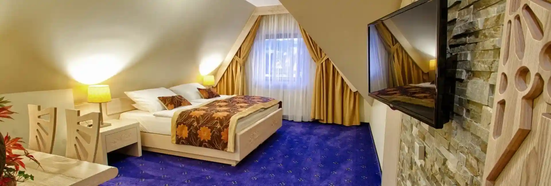 Neljakohaline Premium Tube